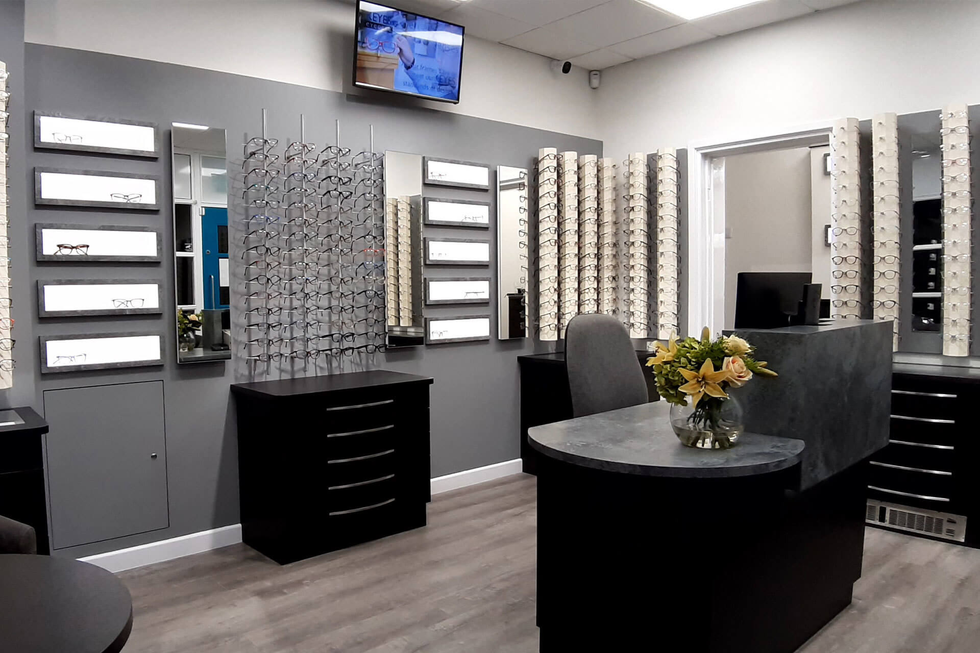 Welcome!   Is Keyes Eyecare the right opticians for you?